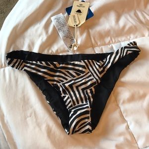 Billabong reversible bikini bottom Medium